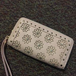 Cute light pink wallet!!